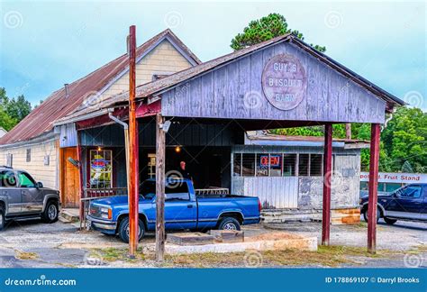 biscuit barn cumming|Guy's Biscuit Barn .